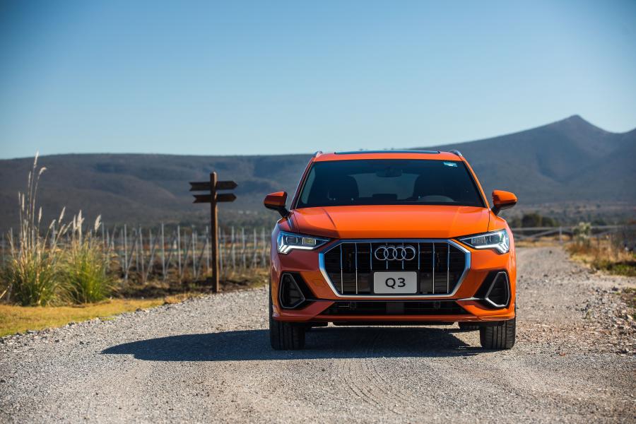  Audi Q3 35 TFSI S-Line 2020 года  (MX) (фото 11 из 40)